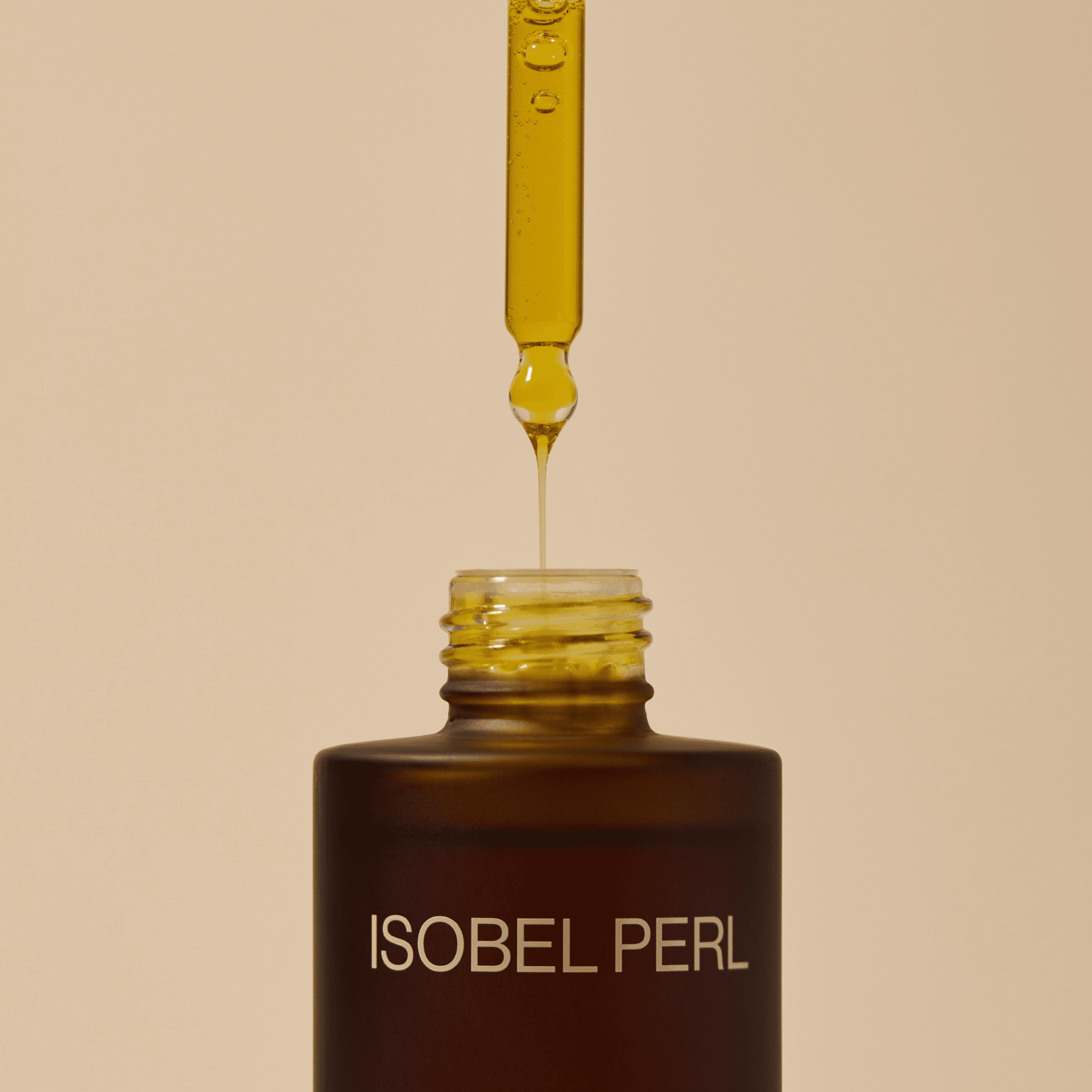 STIMULATING HAIR OIL - ISOBEL PERL