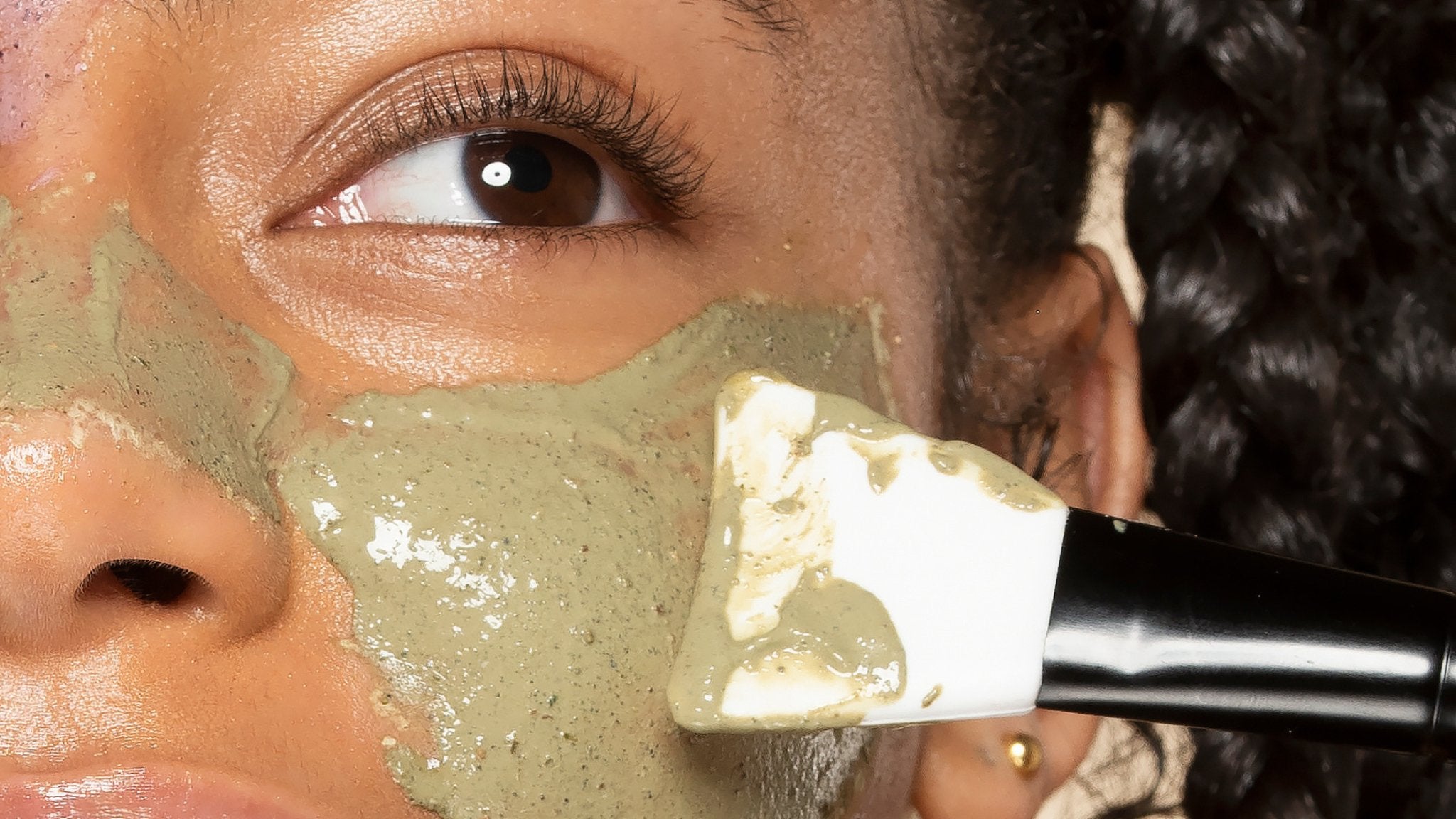 Revitalising Your Stressed Skin with Our French Green Clay Face Mask - ISOBEL PERL